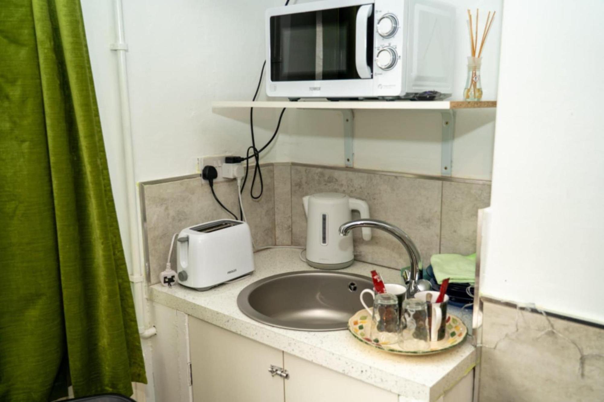 Amarillys Guest House 普雷斯顿 外观 照片